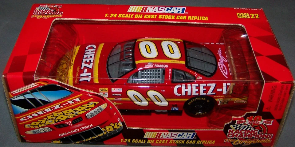 1999 Racing Champions 1:24 LARRY PEARSON #00 Cheez-It Grand Prix - Issue 22 - Image 1 of 1