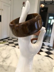 Vintage Brown And Tan End Of The Day WIDE Bakelite Bangle - Picture 1 of 10