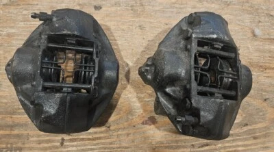 MERCEDES BENZ 450SL R107 左右后制动钳 — 第 1/4 张图片