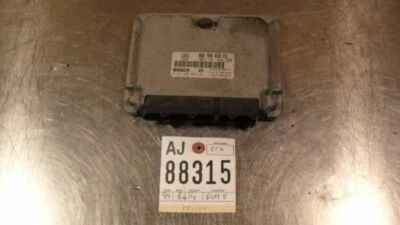 Módulo de control del motor de emisiones California de 2,0 L para Volkswagen Beetle 1999 Foto 1 de 4