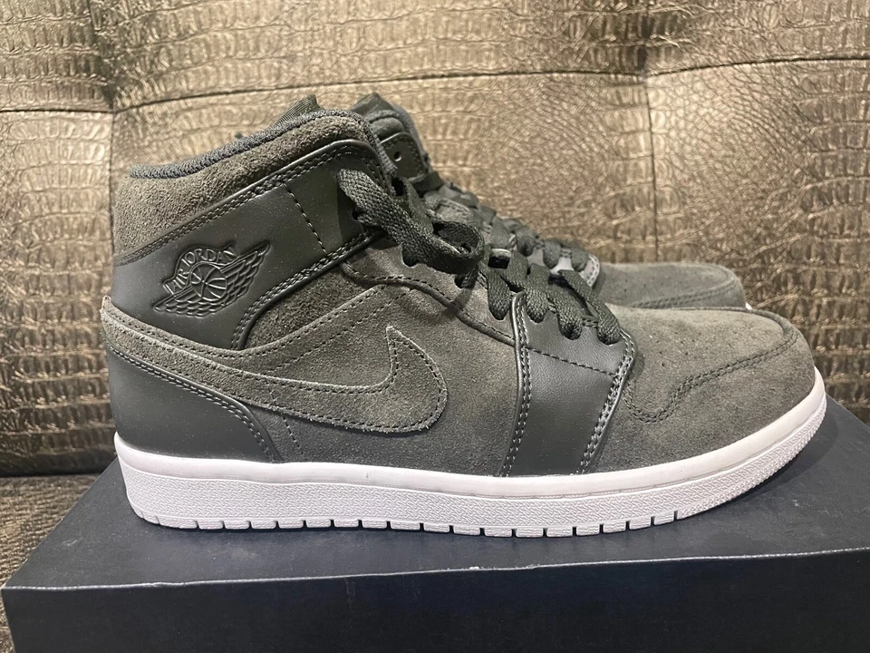 AIR Jordan 1 Mid Sequoia Max Naranja 554724-302 TALLA 8 NUEVO Foto 1 de 4