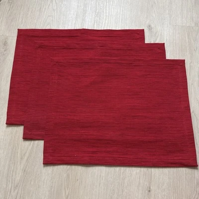 Crate & Barrel Lot Of 3 Red Placemats 19”x14.5” Holiday Place Setting Quality - Image 1 of 4