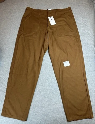 Pantalones utilitarios Nike Life Fatigue color tostado británico claro para hombre 36 x 30 FV5533-281 $130 Foto 1 de 4