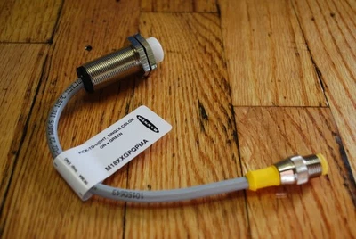 Banner M18XXGPQPMA EZ-LIGHT Indicator Light (76842) - NEW - Image 1 of 2