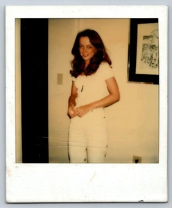 80s Polaroid Beautiful Woman Long Hair White Outfit Confident Smile Casual Pose - Picture 1 of 2