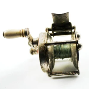 Baitcasting Fishing Reel #40 — Metal Reel w/ Wooden Handle -Antique Collectible - Picture 1 of 4