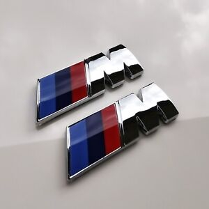 2x emblemat BMW M logo chrom srebrny połysk błotnik boczny pakiet M 45x15 błyszczący