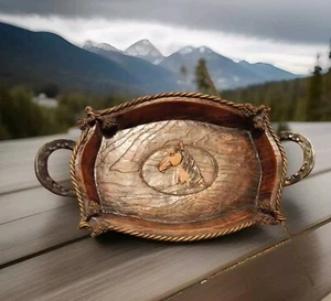 Beautiful  Horse Tray With Horseshoe Handles And Brass Trim - Picture 1 of 6