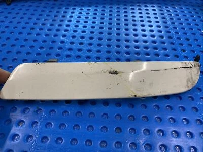 2010 Volkswagen EOS передний левый бампер решетка решетка боковой молдинг 1Q0807833 белый - Изображение 1 из 4