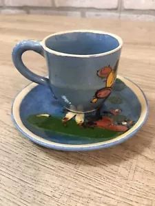 Juego de tazas y platillos vintage pintados a mano, estampados "México" en la parte inferior del plato - Imagen 1 de 10