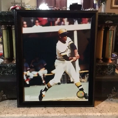 Roberto Clemente Pittsburgh Pirates Baseball 8x10 Color Photo  Framed - Image 1 of 4