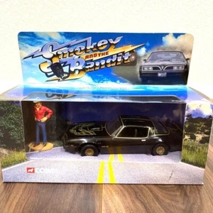 "Smokey and the Bandit" 1977 Pontiac Transam and the Bandit Figure 1:36 New - Picture 1 of 8