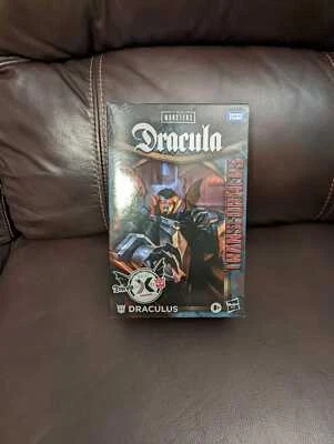 New TRANSFORMERS COLLABORATIVE UNIVERSAL MONSTERS DRACULA MASH-UP,DRACULUS - Image 1 of 4