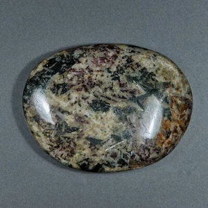 72g Murmanit, Sodalith und Titanit polierter Palmstein 63x48mm von Umbozero - Bild 1 von 6