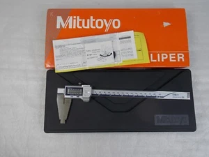 Mitutoyo 550-311-20 Digimatic Caliper NIB Style Jaws .4 - 8" / .10 - 200mm IP67 - Picture 1 of 7