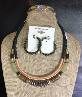 Stella & Dot Statement Necklace Peacock Pearl +Boho Fashion Jewelry LOT 6pc 7931 - Image 1 of 4