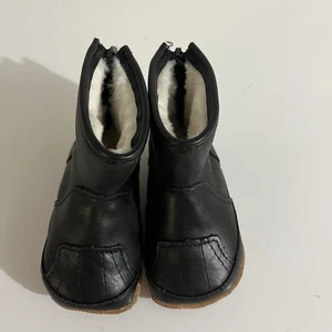 Little Love Bug gemütliche schwarze Stiefel Leder Wollfutter Baby Kleinkind Kinder Größe 4/5 - Bild 1 von 5