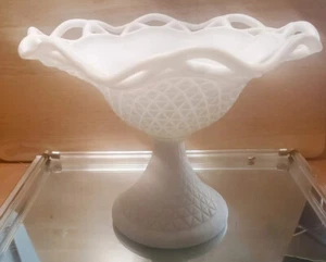 Antike unmarkierte Milchglas Sockel Schale - Bild 1 von 5