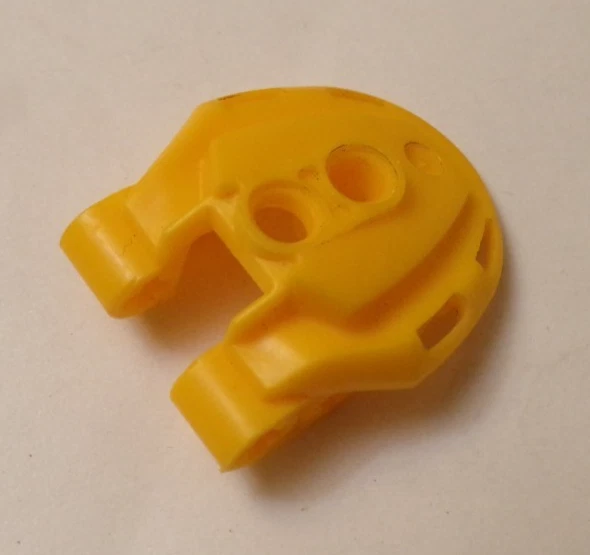 Lego x1 Dark Yellow, Bionicle Shoulder Armor, Matoro Mahri, 57544 (028-352) - Image 1 of 1