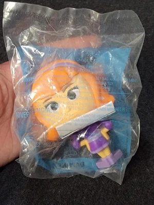 全新未开封麦当劳 2021 Scooby-Doo Daphne #3 快乐餐玩具 — 第 1/2 张图片