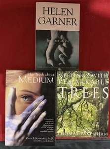 The Truth About Medium Mixed Lot Retro Vintage Books Bulk Lot x 3 (Lot 1136) - Bild 1 von 4