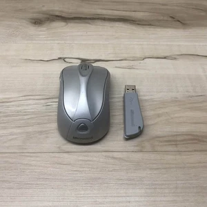 Microsoft Wireless Optical Travel Mouse With USB Receiver Model 1054 - Picture 1 of 3