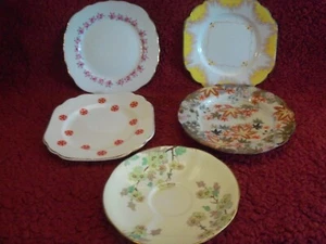 Mixed lot of 4 Vintage China plates and 1 saucer - Picture 1 of 11