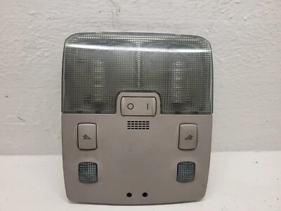 Lumière plafonnier avant pour audi a4 break serie 1 phase 2 tdi de 1999 - Photo 1/4