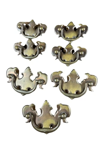 Vintage Drop Bail Drawer Pulls Chippendale Style Lot Of 7 Two Sizes Cover