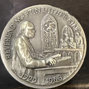 Reverend Martin Luther King 1929-1968 Longines Symphonette Vtg Coin .925 1 oz - Picture 1 of 5
