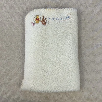 Winnie the Pooh Bear A Grand Time Manta Bebé Crema Off White Tigger Piglet Foto 1 de 4