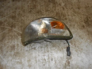 Intermitente izquierdo hyundai h100 año 1993-1996 - Imagen 1 de 1