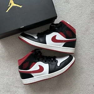 NIKE AIR JORDAN 1 MID GYM RED WHITE BLACK (worn once, excellent condition) - Picture 1 of 7