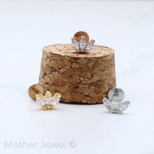 SIMULATED DIAMOND QUEENS CROWN SILVER ROSE YELLOW GOLD TRAGUS LABRET 6MM STUD - Picture 1 of 14