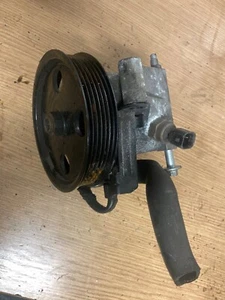 FORD FOCUS POWER STEERING PUMP MK2 1.6 PETROL 4M5Q-3A733-AB USED - Picture 1 of 2