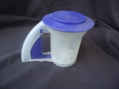 Tupperware sift n stor 3347 flour sifter and 1 lid - Image 1 of 4