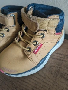 Boys Levi Tan Boots Size 5.5 Toddler - Picture 1 of 6