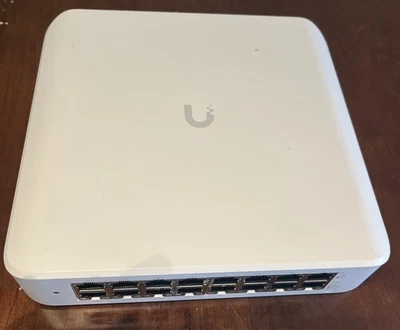 Ubiquiti - UniFi Switch (USW-Lite-16-PoE, 16 Gigabit Ethernet Ports) - Image 1 of 4