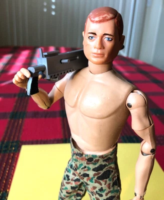 Винтажные GI Joe - ЛАТУННЫЕ ЗАКЛЕПКИ - ПРОРЕЗАННЫЕ ПЛЕЧИ - брюки с ПРОШИТЫМИ ДЕТАЛЯМИ - ВАУ - Изображение 1 из 4