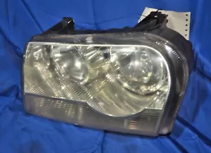 2005-2007 Chrysler 300 Driver Left Headlight Halogen Genuine OEM W/Warranty - Picture 1 of 7