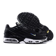 Scarpe Nike Tuned | Confronta prezzi | Trovaprezzi.it