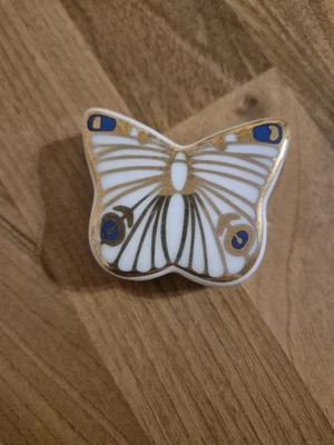Decorative Small Butterfly China Pill Box. DelPrado Collection Excellent Cond'n - Image 1 of 4