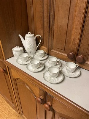 Noritake 'Michelle' demitasse cup - coffee pot set 16 piece- Japan, 1960s. - image 1 of 4