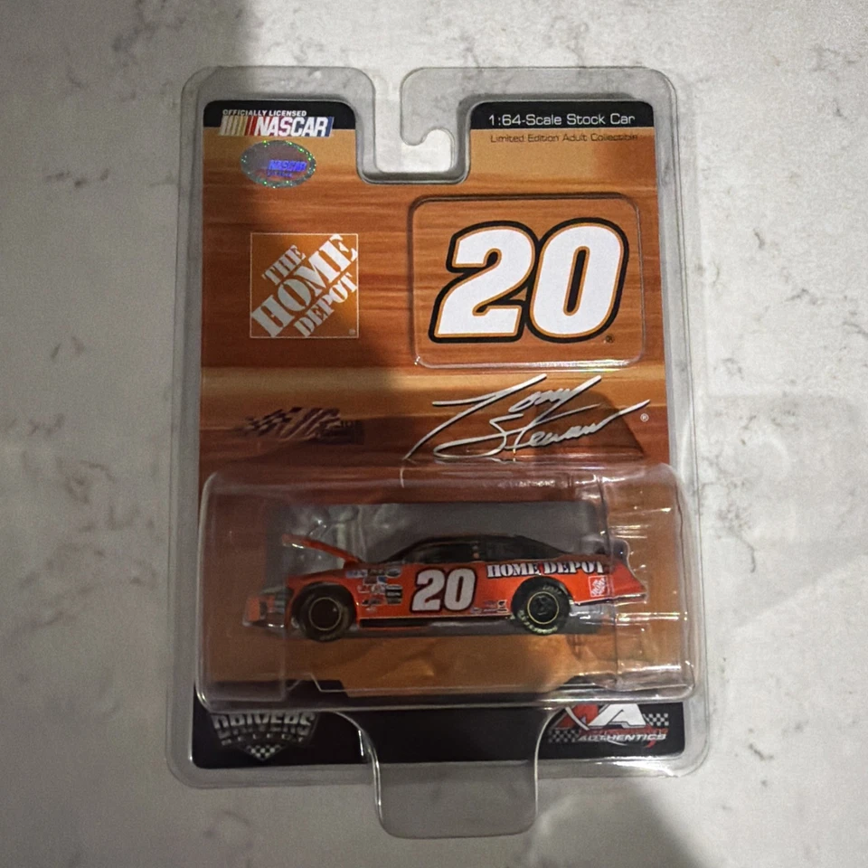 *MUY RARO* NASCAR Tony Stewart 2007 Home Depot Drivers Select Foto 1 de 4