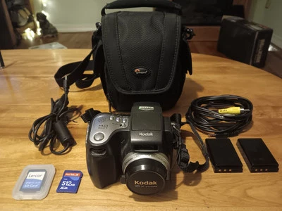 Kodak EasyShare DX6490 - 4.0MP Digital Camera - Black w/ LowePro Carrying Case  - Image 1 of 4
