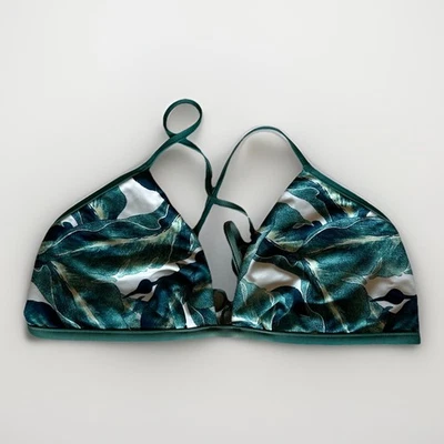 Patagonia Women's Large Conifer Green Seaglass Bay Bikini Top - Image 1 of 3