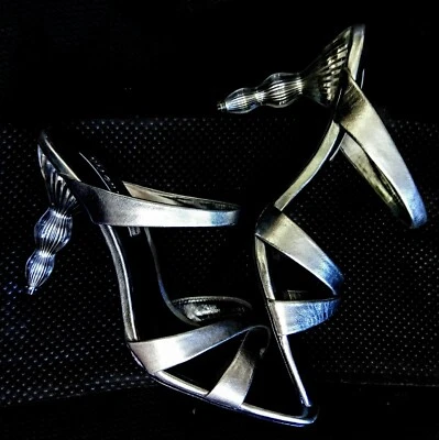 vince camuto imagine breean Size 8.5M Leather platinum,crystal heel 3"-4" - Image 1 of 4