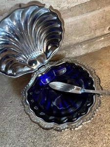 Vintage French Oyster Shell Butter Caviar Dish With Cobalt Blue Glass Insert - Picture 1 of 3