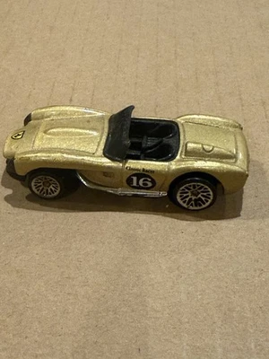 1990 Hot Wheels Ferrari Mattel Gold Classic Racer #16 Die Cast Metal Toy Car - Image 1 of 4