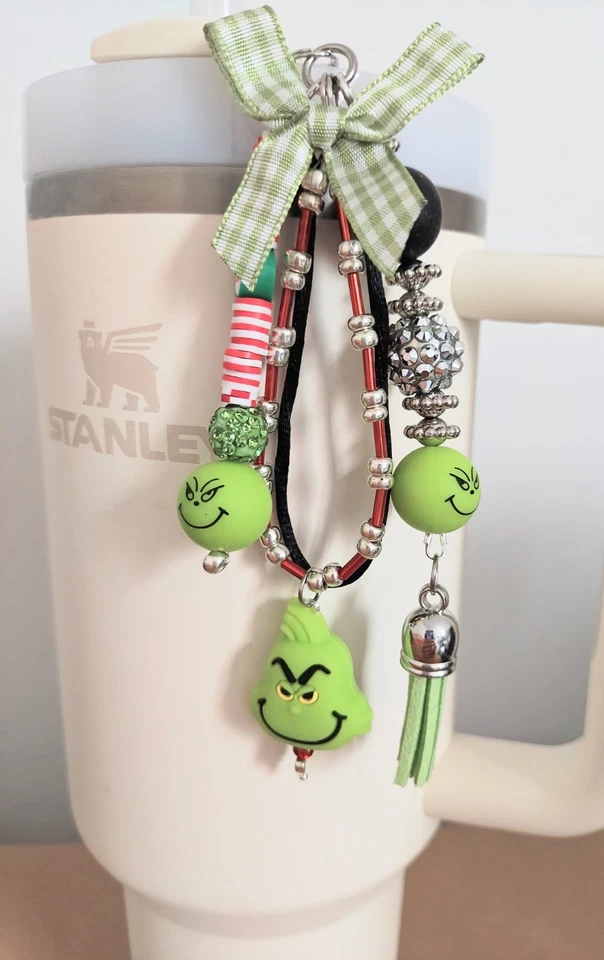 Dije Pajita Navidad Grinch Stanley Compatible Artesano EE. UU. 2069 Foto 1 de 3